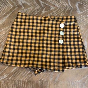 NWOT Haute Monde Womens Yellow Plaid High Waist Skort Skirt Size Medium